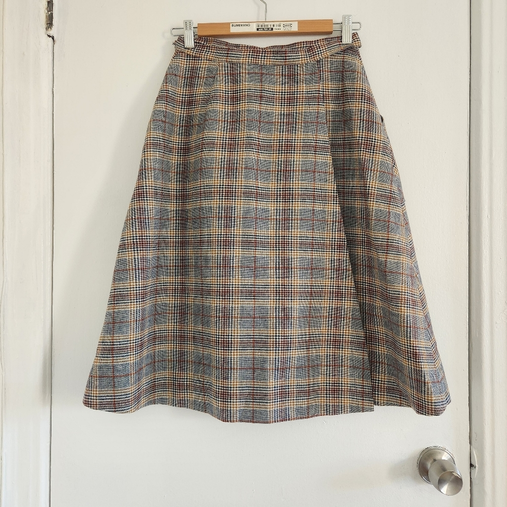 Vintage Wool Wrap Skirt - Picture 5 of 8